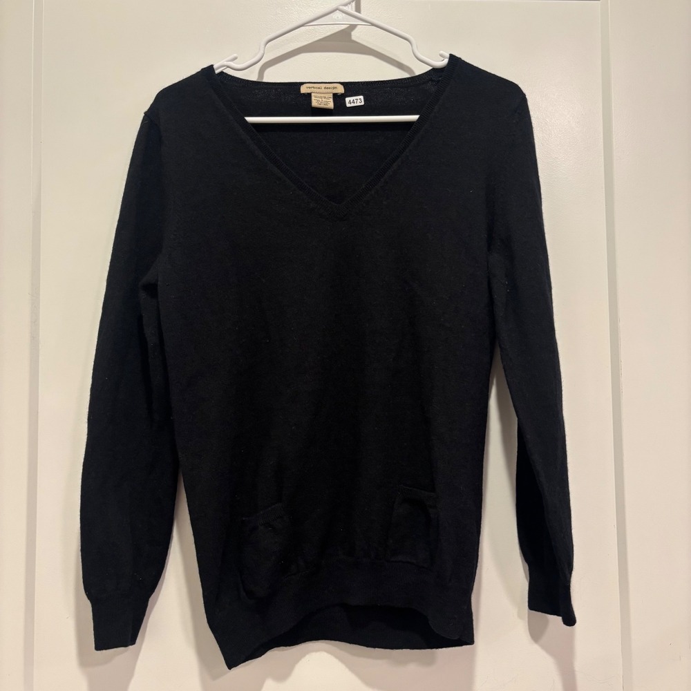 Vertical Design Black 100% Extra Fine Merino Wool V-Neck Sweater Womens Large